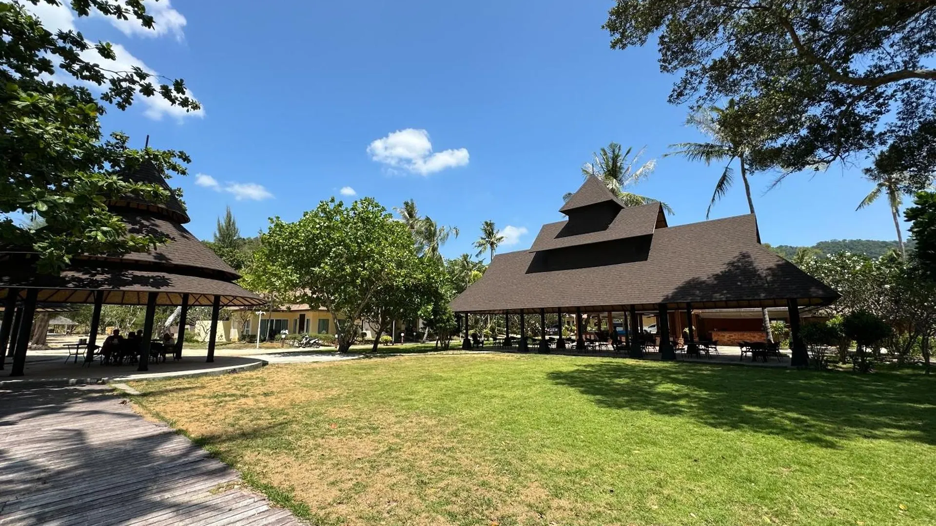 קו לנטה Beach Bungalow At Lanta Resort מלון