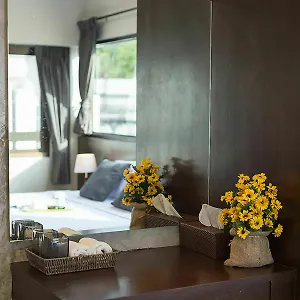 green-leaf-hostel.khao-lakhotels.com/