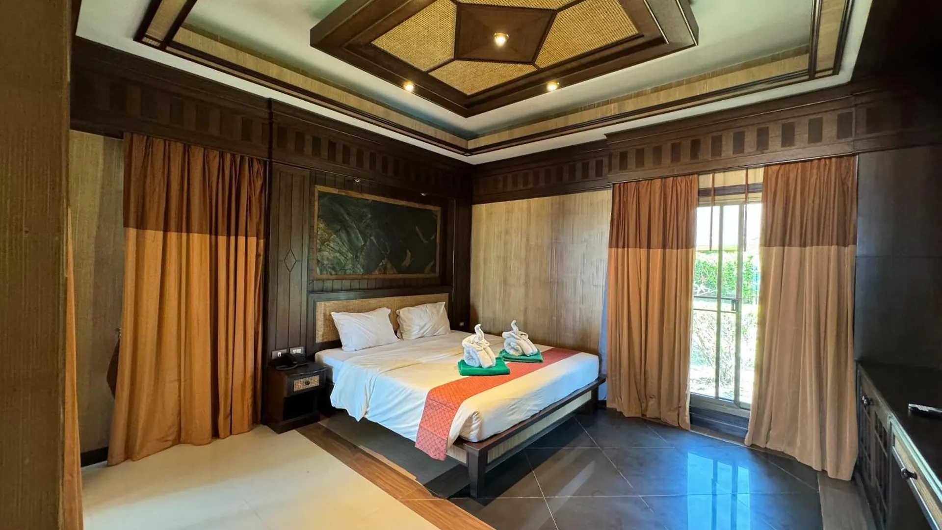Hotel Beach Bungalow At Lanta Resort Koh Lanta